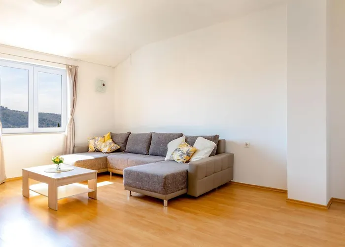 Maya Z Mit Blick Auf Wasser By Interhome Appartement Rogoznica (Sibenik-Knin)