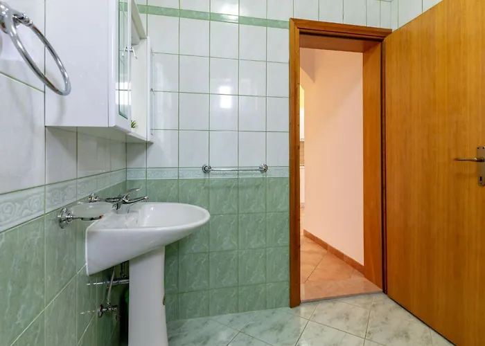 Appartement Maya Z Mit Blick Auf Wasser By Interhome